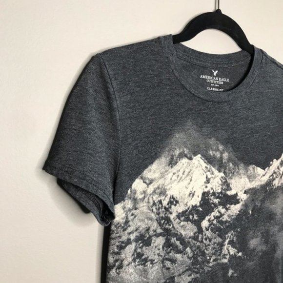 AMERICAN EAGLE AEO Mountain scene gray graphic tee size XS - Picture 6 of 9